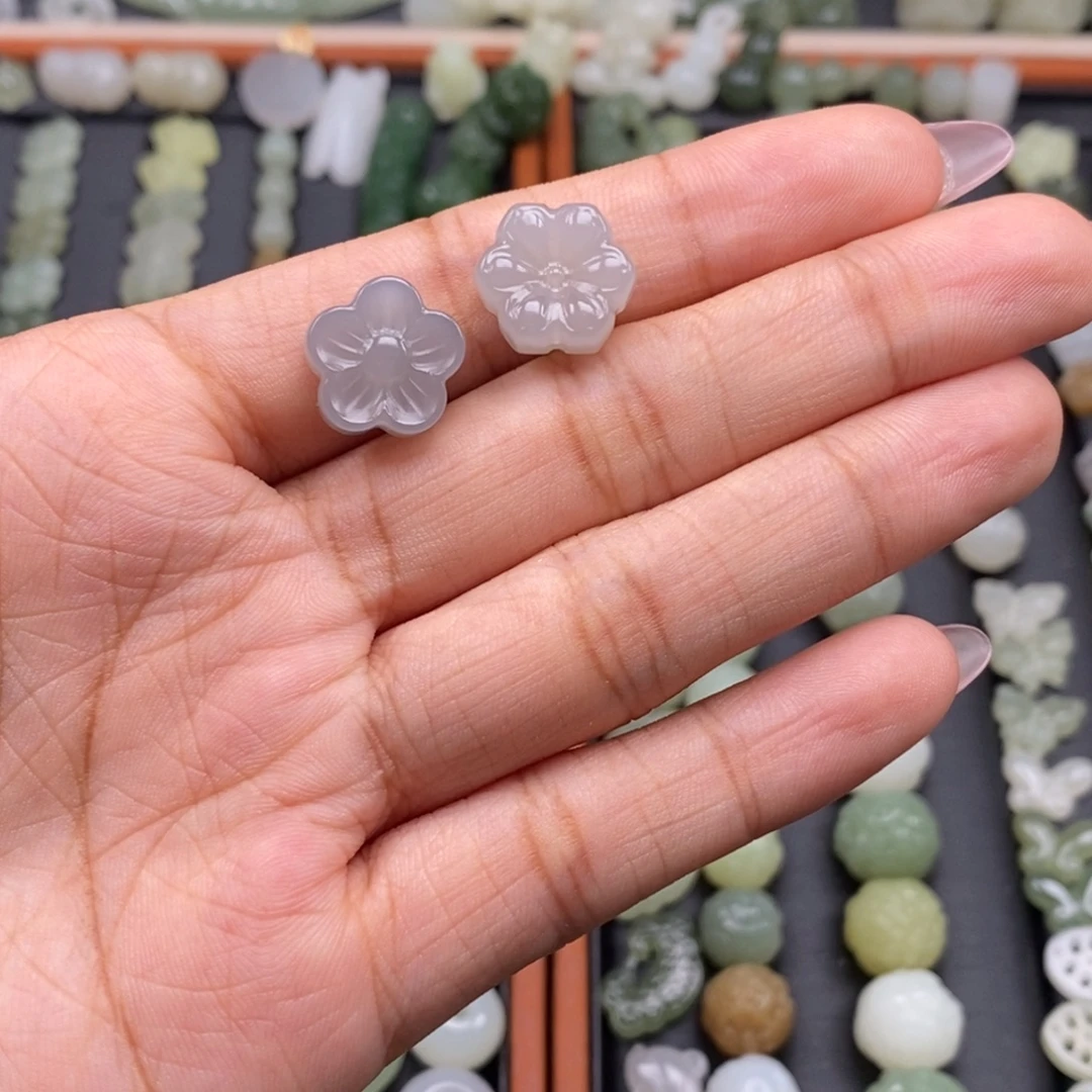 番***蛋颈饰未镶嵌和田玉