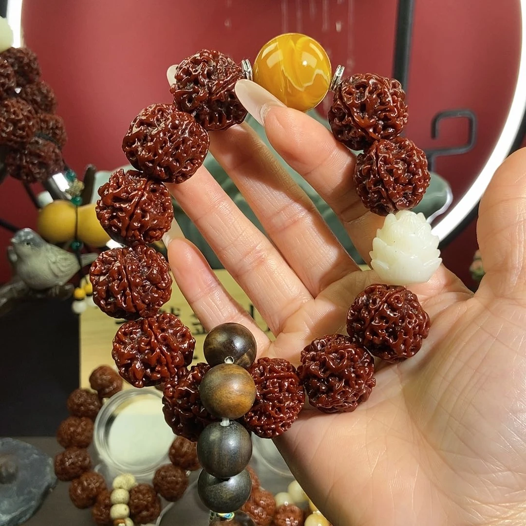 金刚菩提吊坠524。           