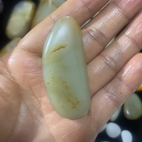 和田玉（糖玉）未镶嵌挂件