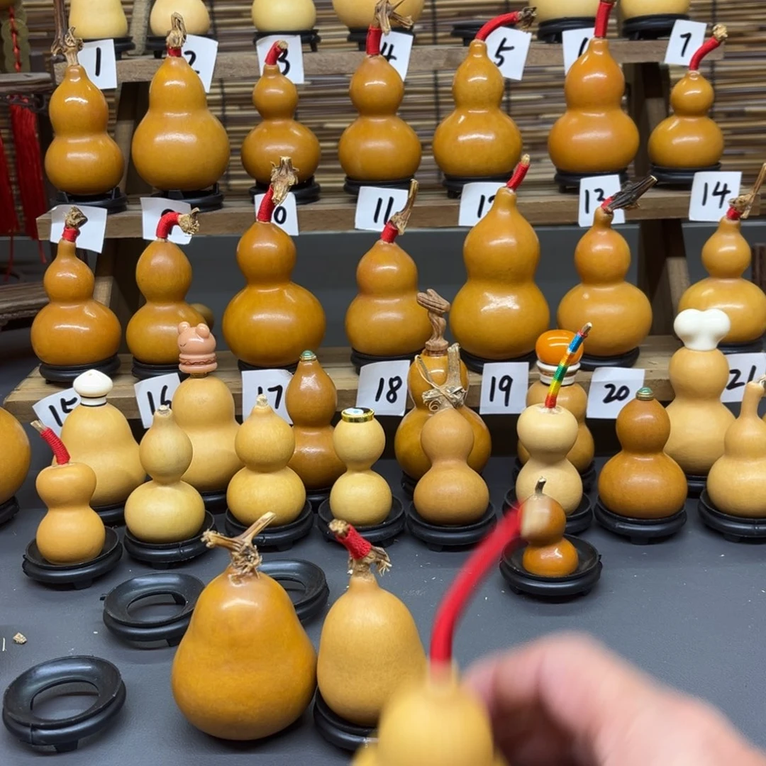 小***妹葫芦等多种经济成份组成了多