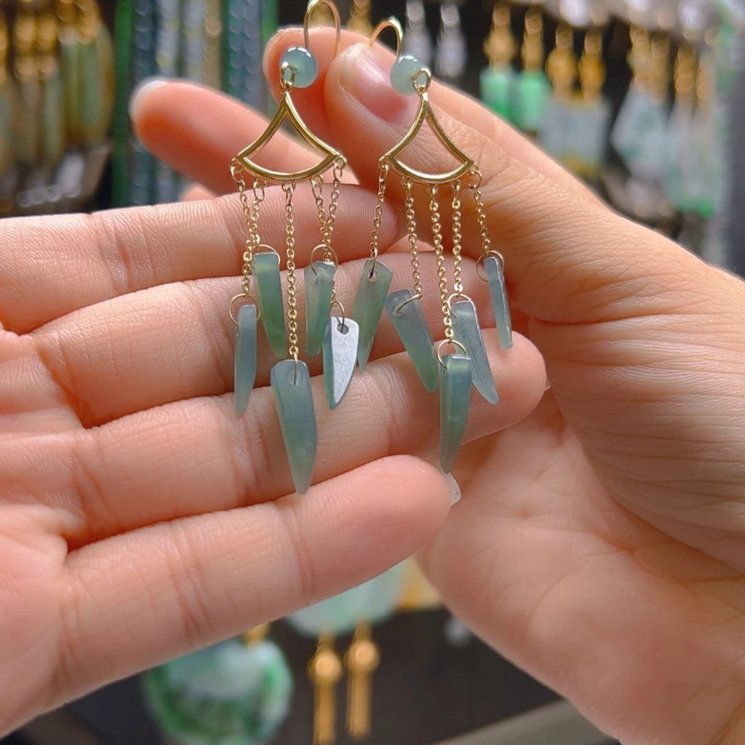 未镶嵌翡翠耳饰翡翠