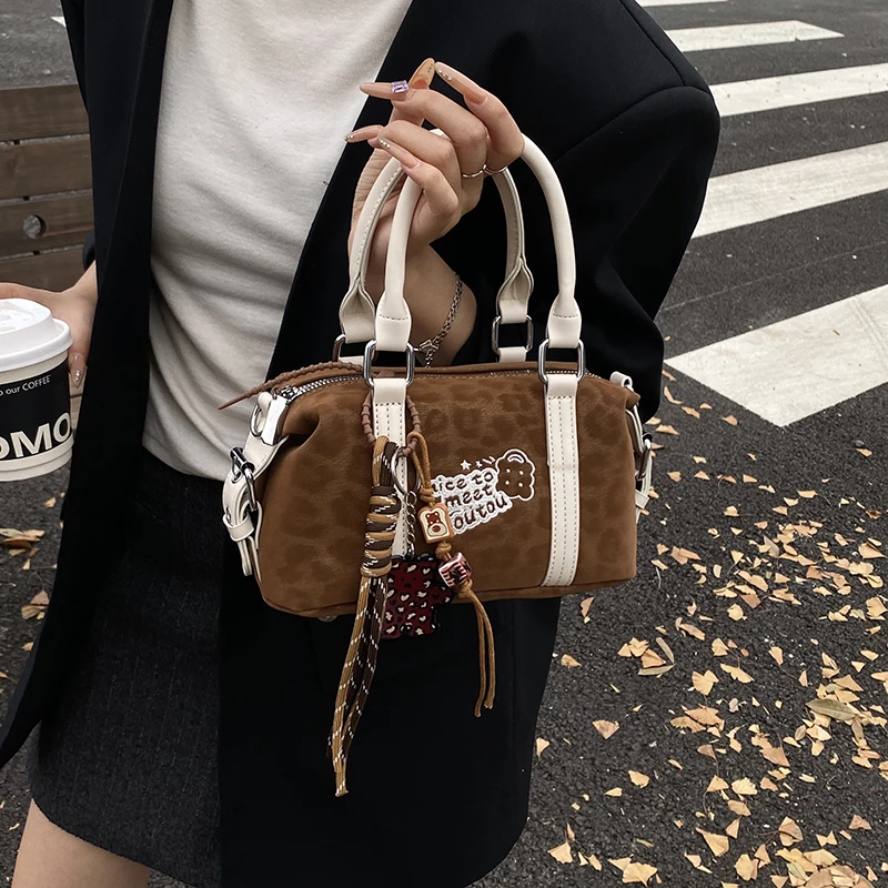 美拉德复古女包时尚撞色百搭通勤手提斜挎豹纹枕头包秋冬季新款