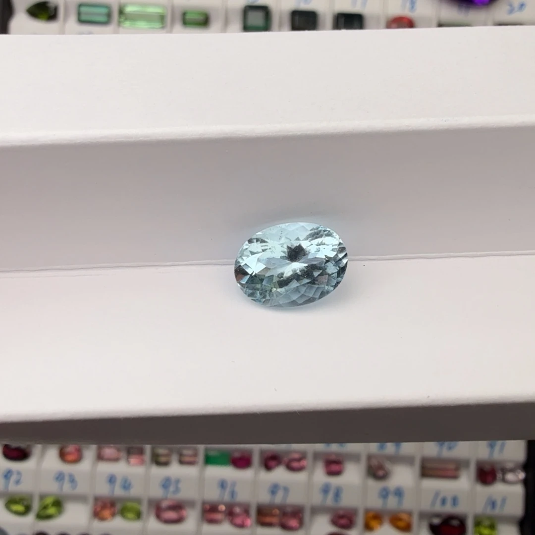 海蓝宝石裸石天然圣玛色3克拉