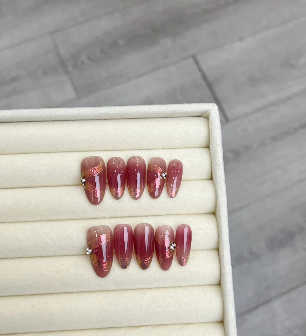 【水蜜桃奶芙】珍珍手工穿戴甲纯欲风腮红晕染极光法式飘带美甲贴片