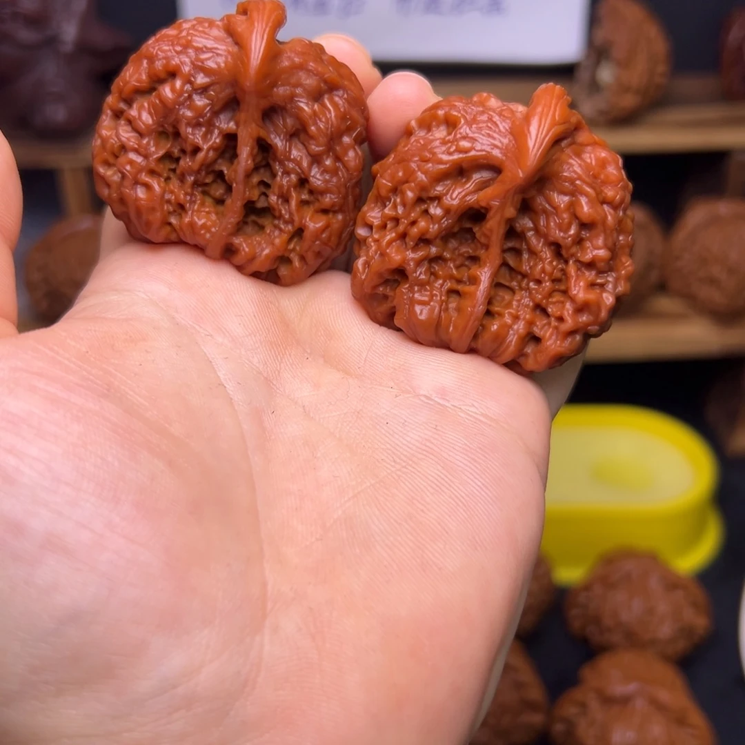 悟***言桃核吊坠座山雕福利