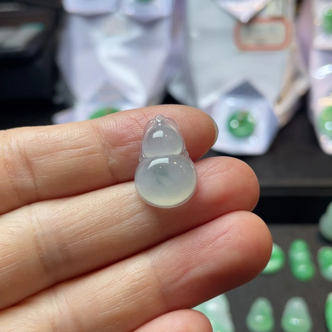 吊坠(不含链)未镶嵌翡翠冰飘花葫芦
