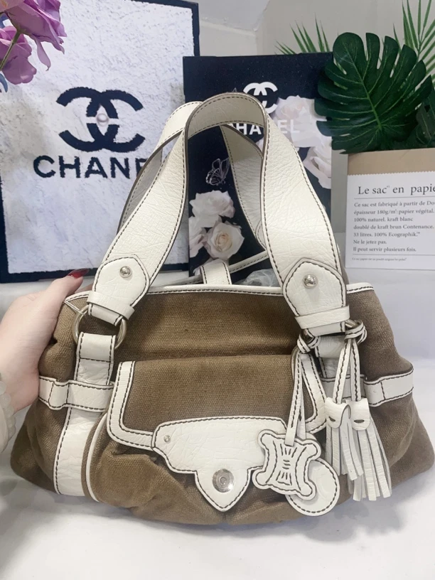 90新 Celine/思琳 兔兔奢G专属/思琳单肩包/240325030