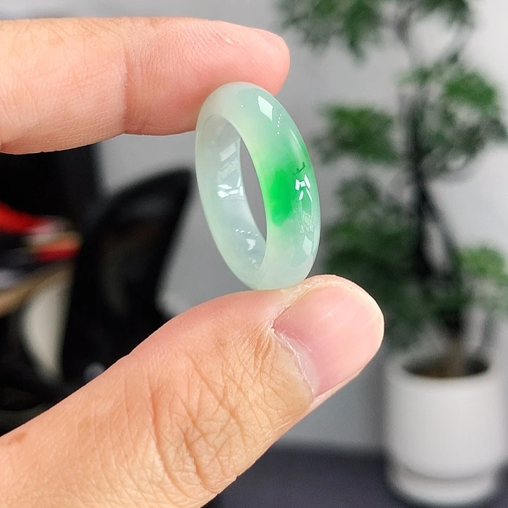 翡翠未镶嵌戒指15号