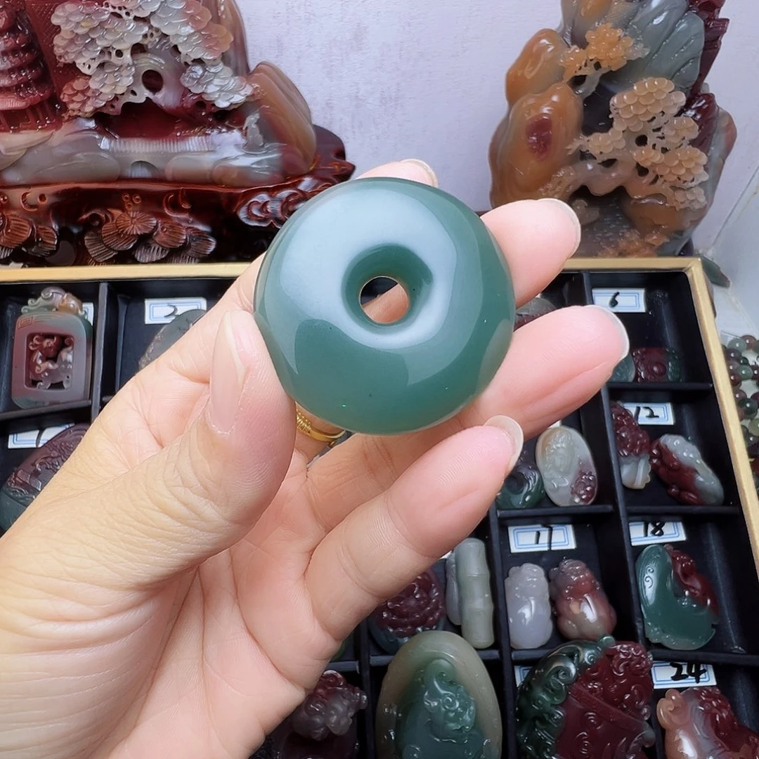 用***4铁合金秦紫玉平安扣