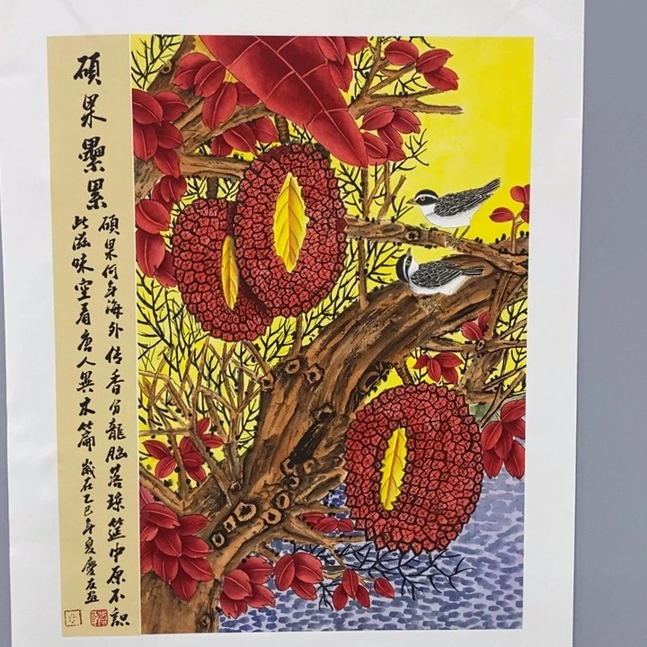 手绘作品等多种形式进行