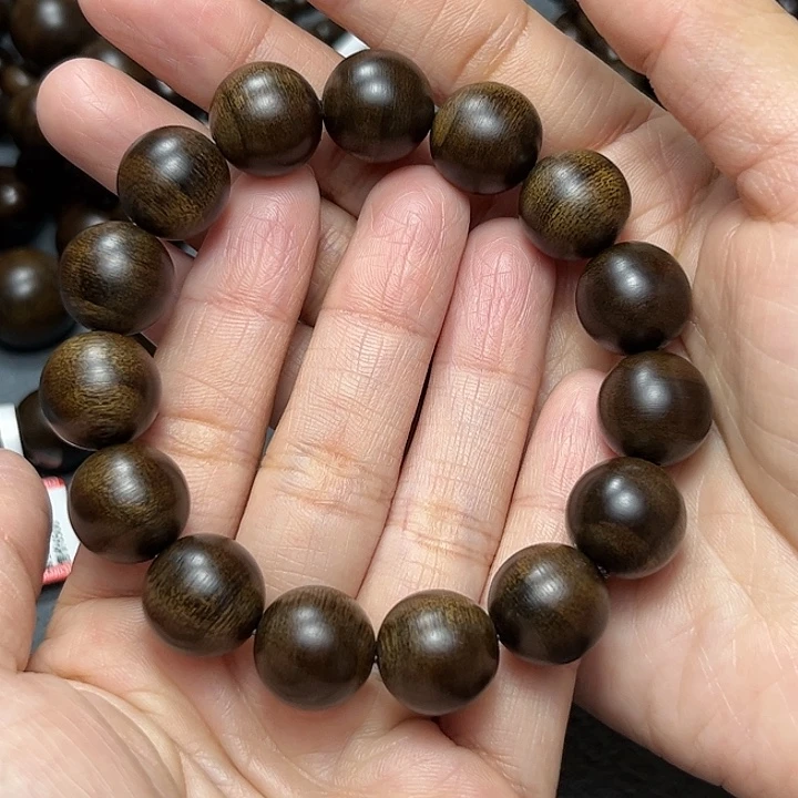 沉香手串白棋玉化