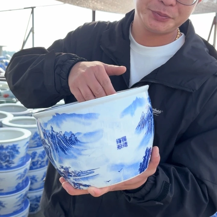 陶瓷艺术品，直径22，高15