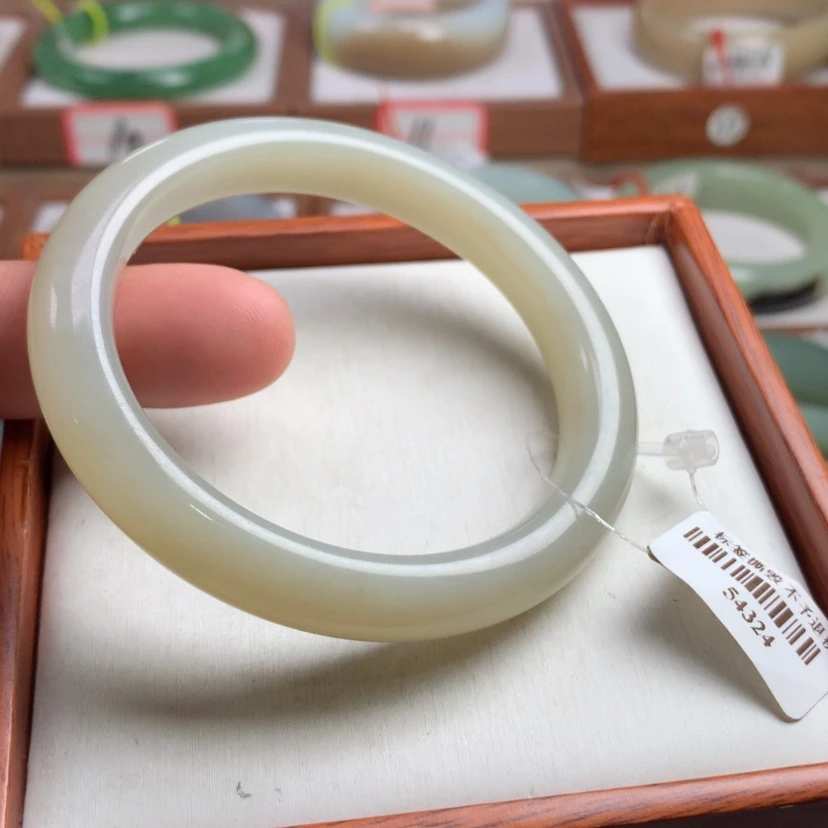 【闪购商品】和田玉手镯未镶嵌17号链接，58.2