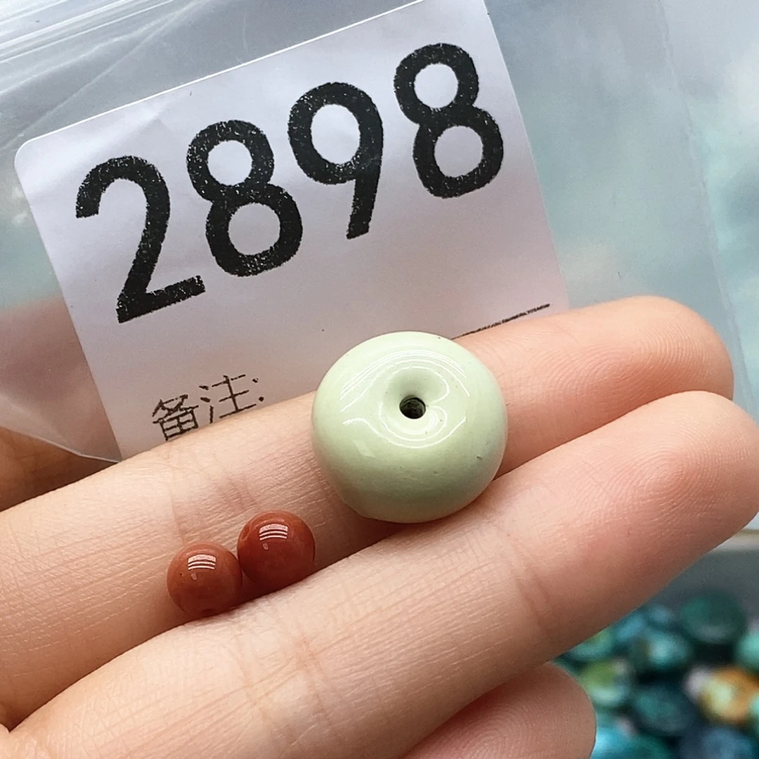 颈饰未镶嵌南红玛瑙