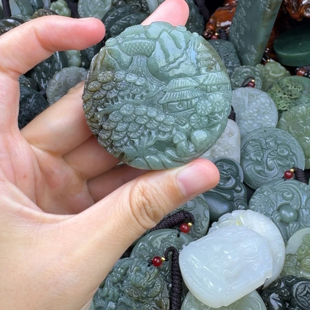 和田玉未镶嵌颈饰