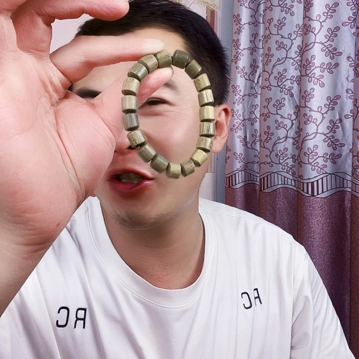 非洲檀香无事牌天然绿檀手链