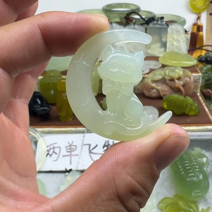 未镶嵌蛇纹石玉颈饰