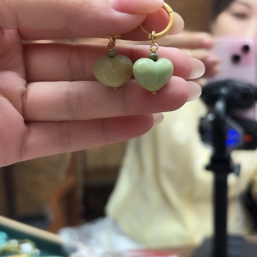 未镶嵌绿松石手链滴流