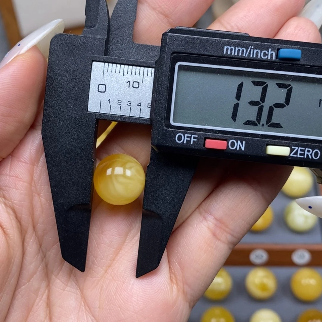 蜜蜡未镶嵌珠宝奇石卡*伊