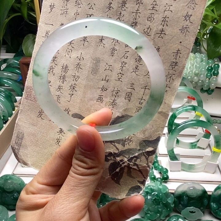 石英质玉未镶嵌手镯