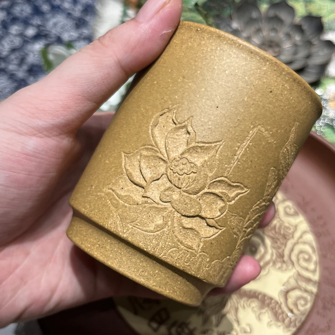 黄段粗砂150cc主人杯浮雕荷花金鱼