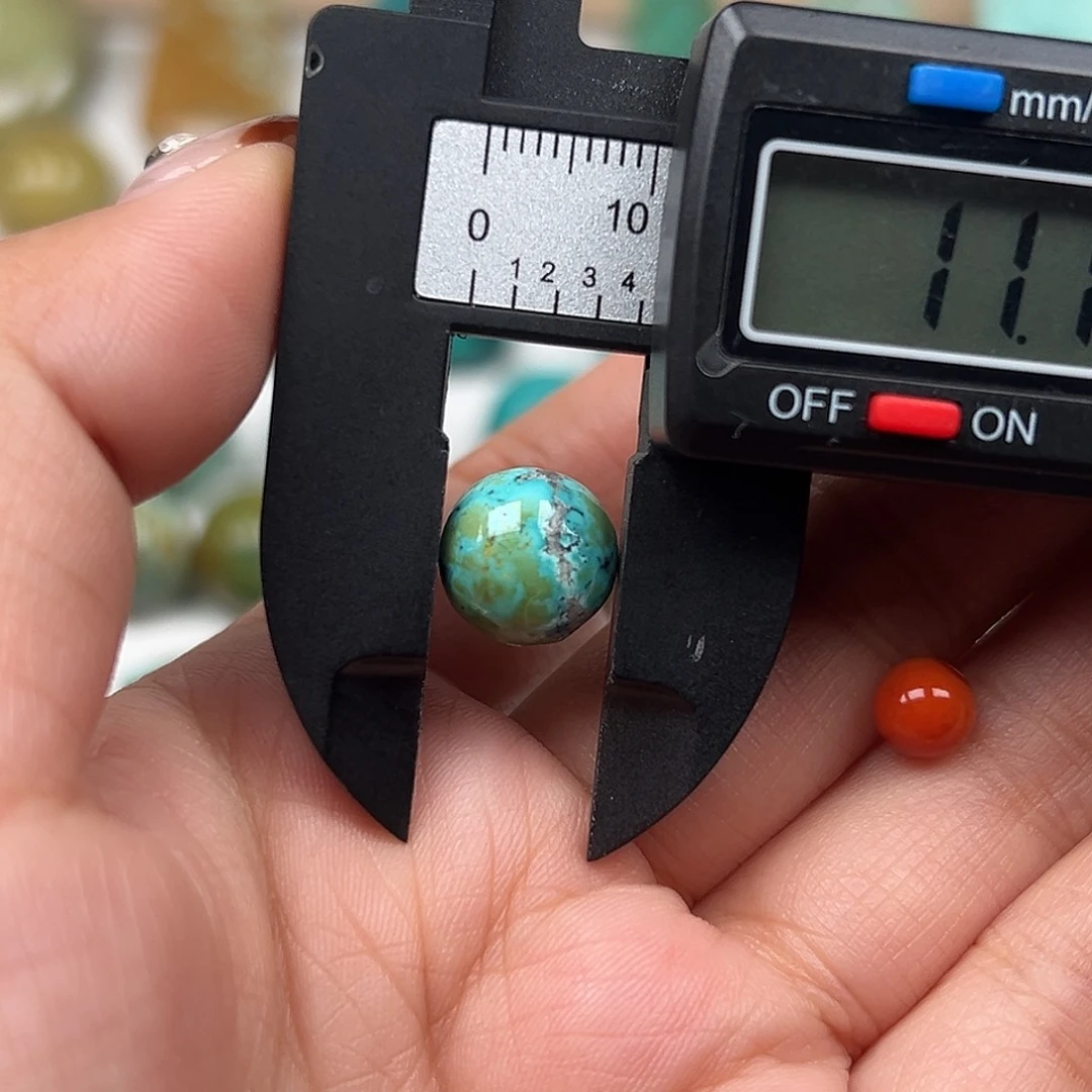 南红玛瑙未镶嵌珠宝奇石