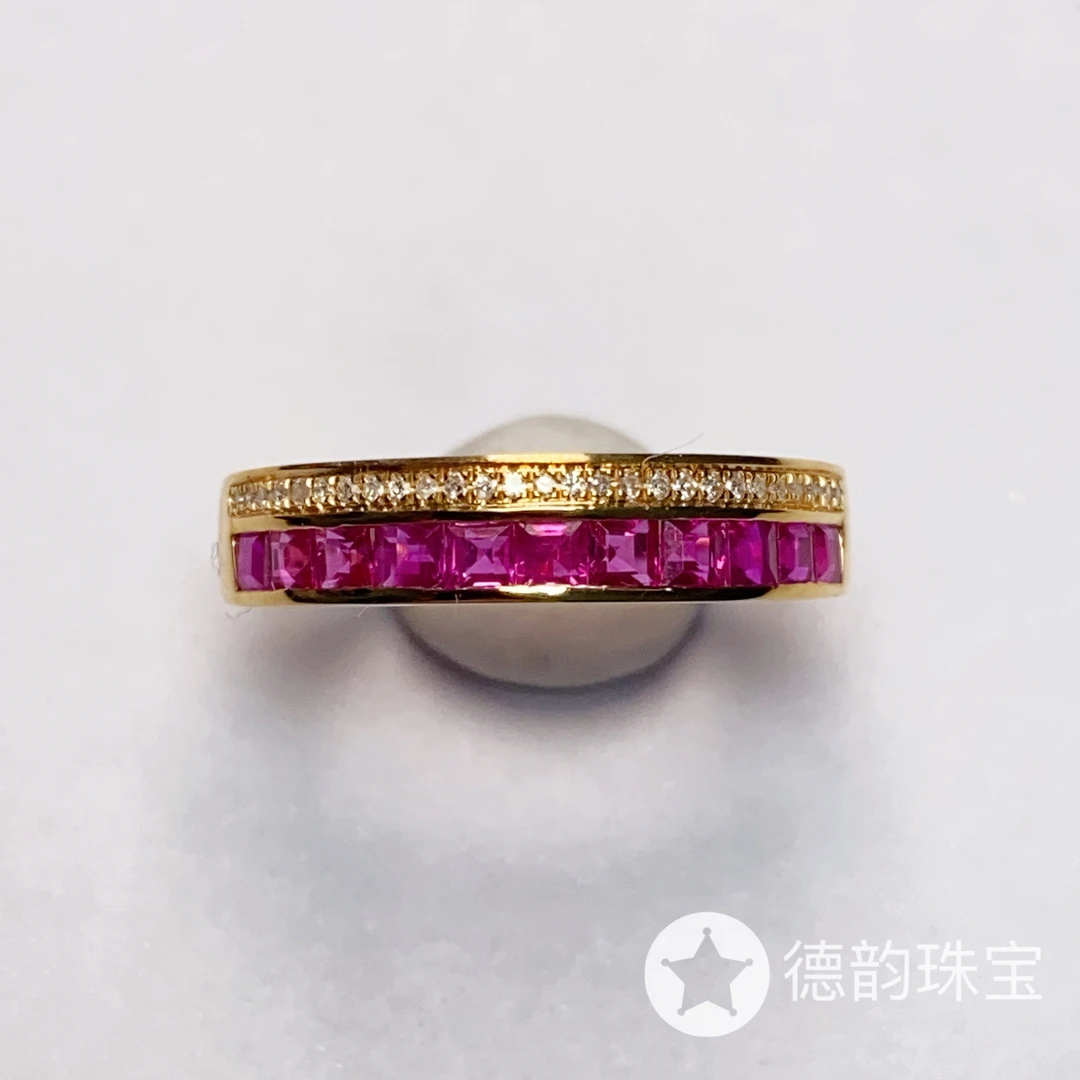 18K金镶嵌红宝石戒指