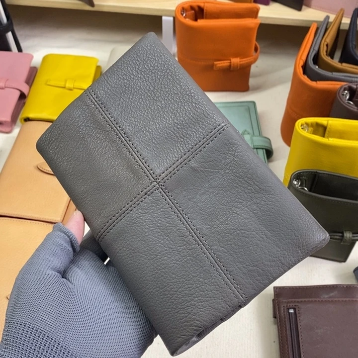 头层牛皮瑕疵A6活页本