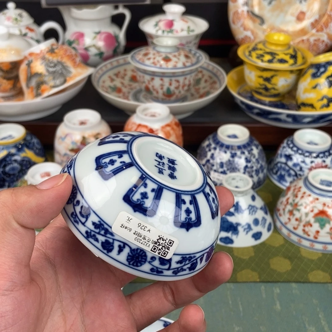 陶瓷的设计师是一个