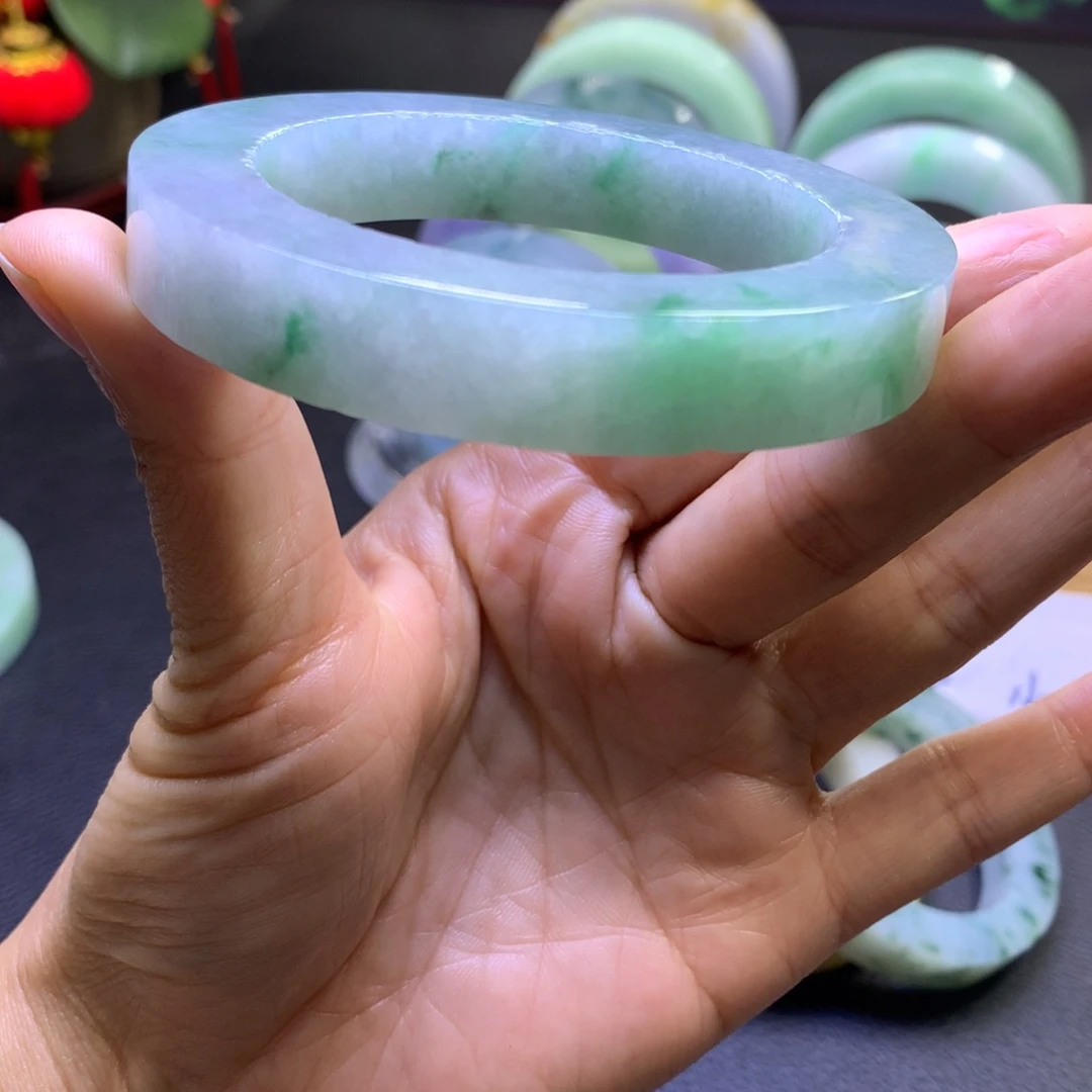 未镶嵌手镯定制翡翠旧****年