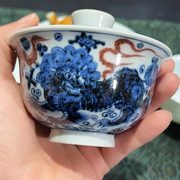 微瑕元青拙手青花釉里红盖碗