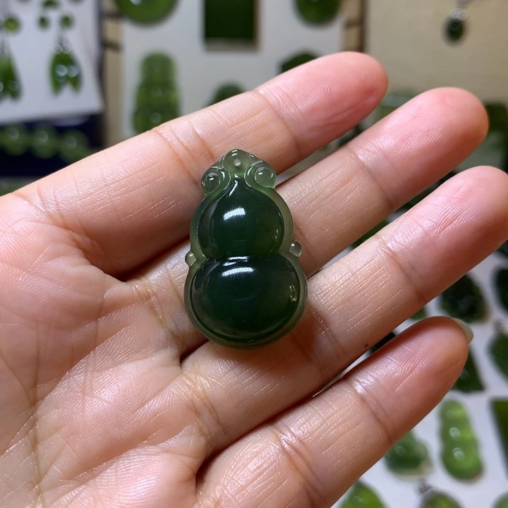 岫玉颈饰未镶嵌光**外吊坠