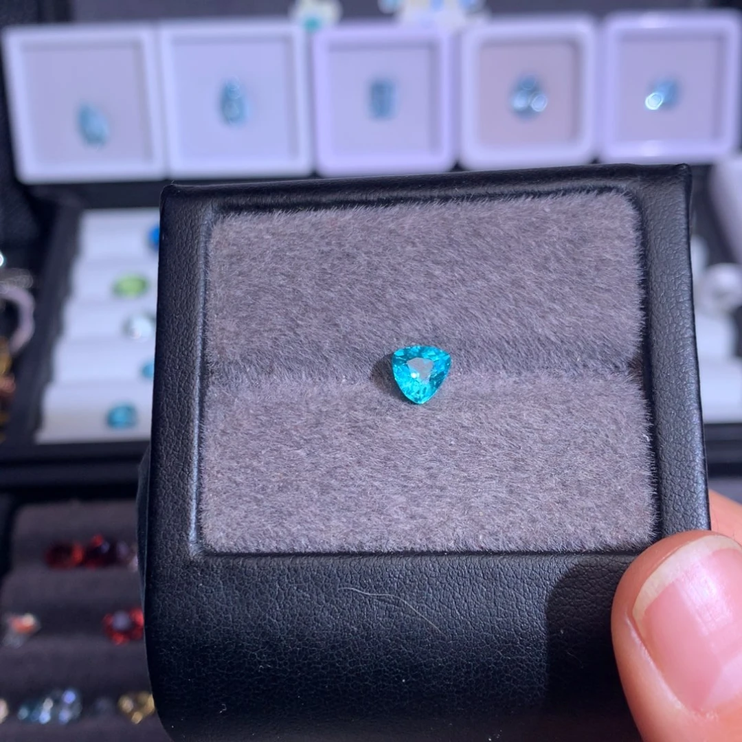 磷灰石裸石未镶嵌0.87