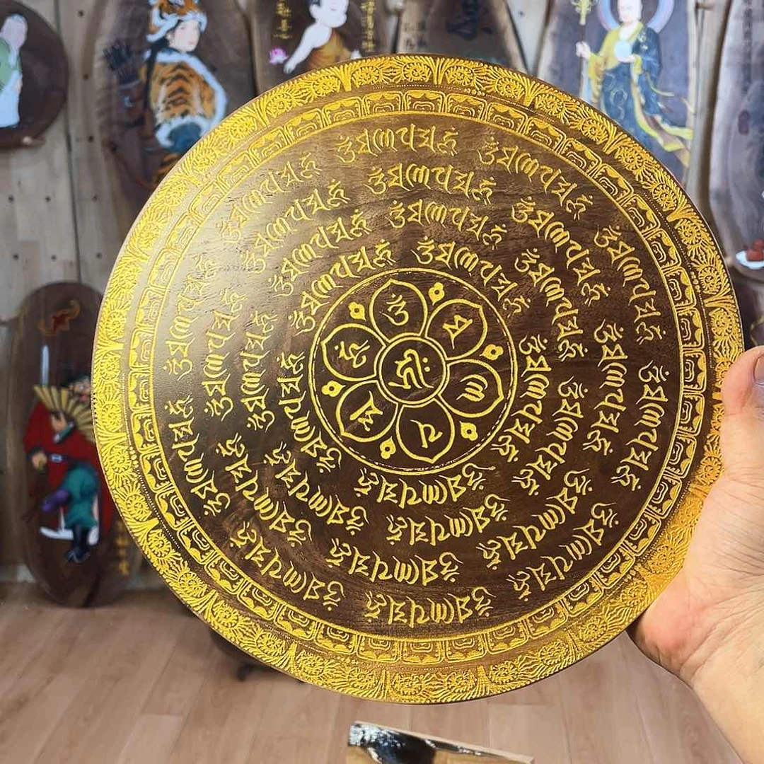 木北美黑胡桃雕刻填金摆件