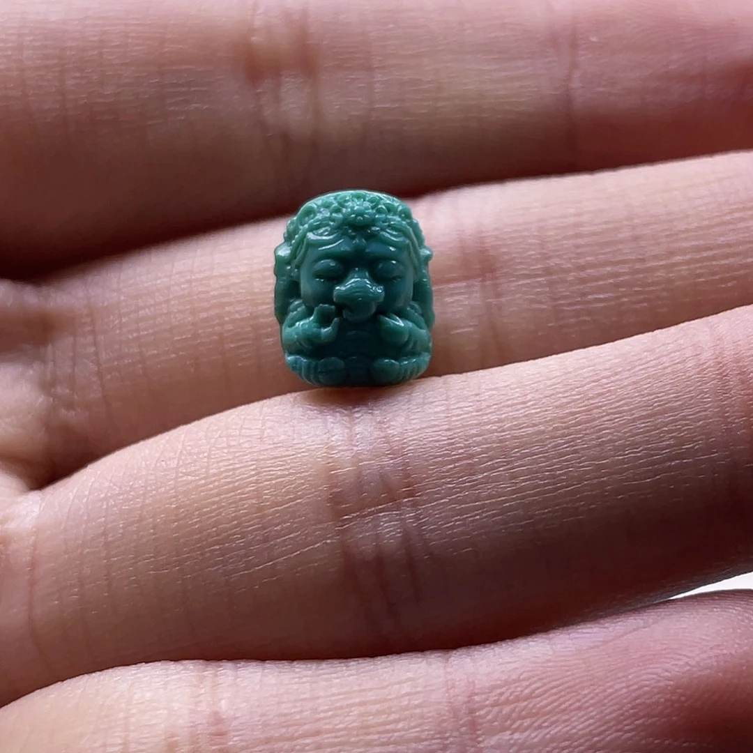 绿松石未镶嵌颈饰