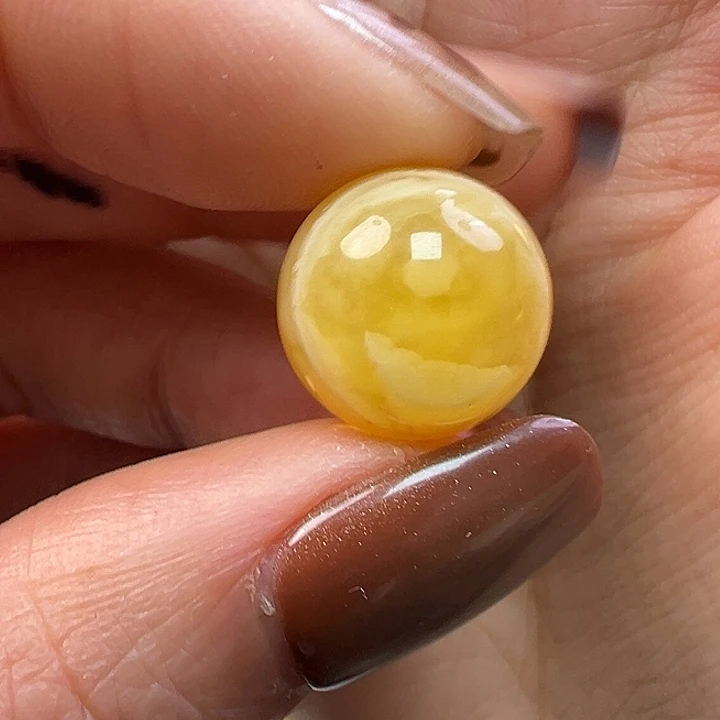 蜜蜡未镶嵌珠宝奇石