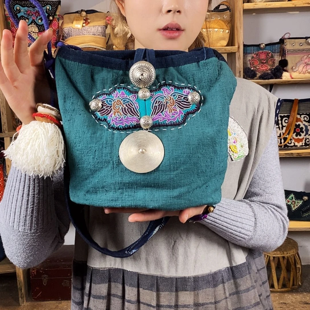 织绣手工制作包包