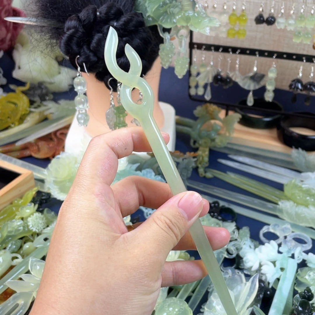 蛇纹石玉发饰未镶嵌