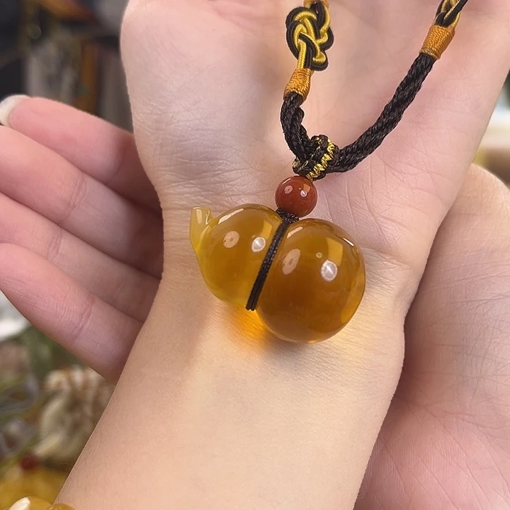 裸石琥珀未镶嵌葫芦8g