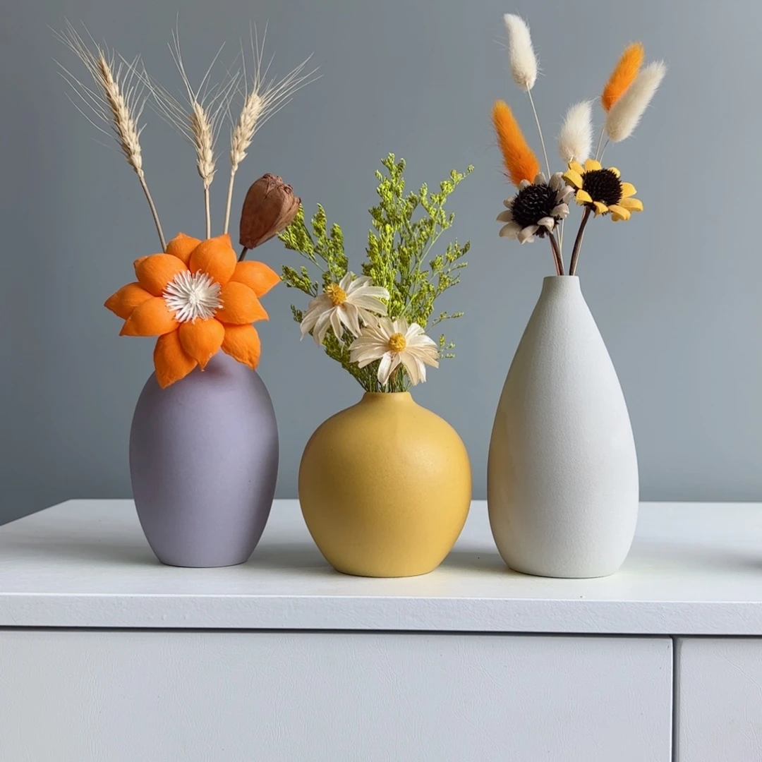 摆件陶瓷小花瓶摆件含花总高约20-30cm