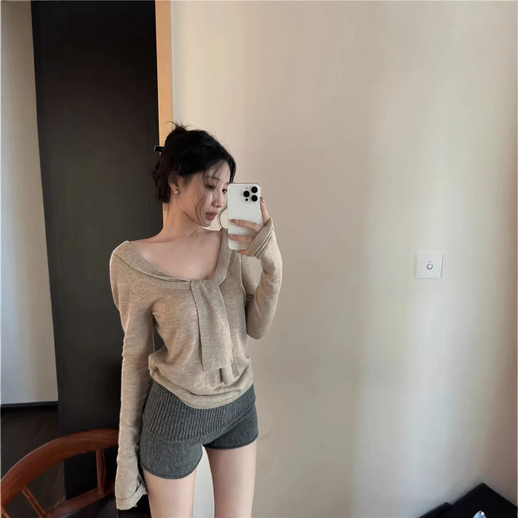 飘带v领设计感长袖针织衫女修身显瘦打底衫纯色上衣