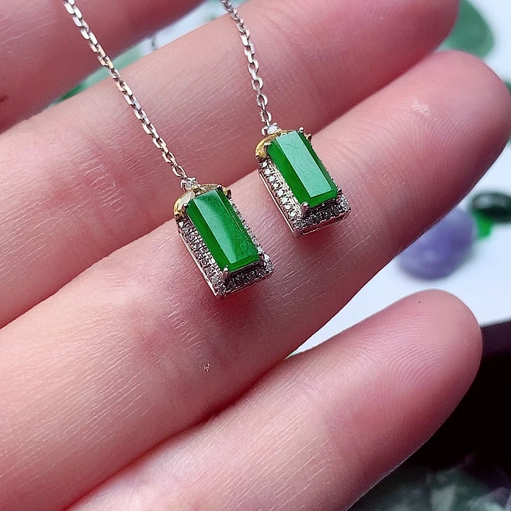 翡翠18K金镶嵌吊坠(不含链)无事牌耳线