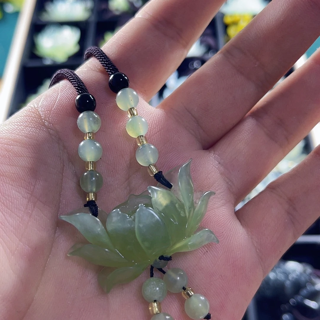 ***未镶嵌蛇纹石玉毛衣链
