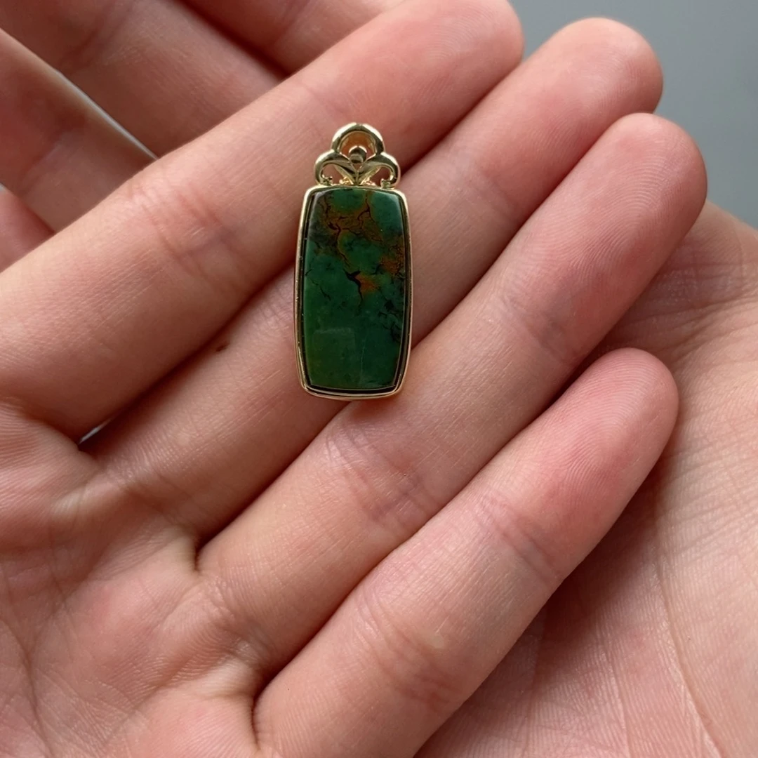 未镶嵌绿松石珠宝奇石