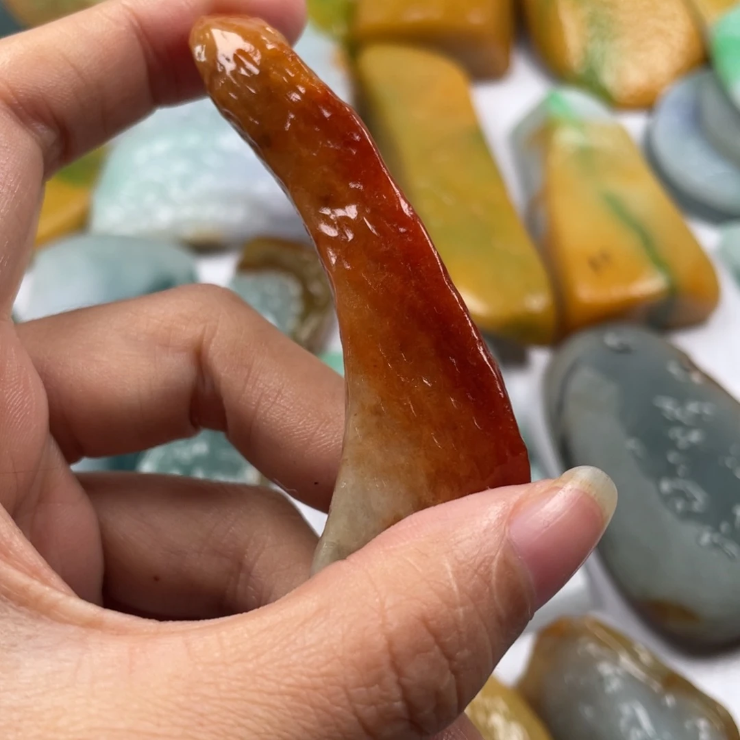 【闪购商品】翡翠颈饰未镶嵌翡翠