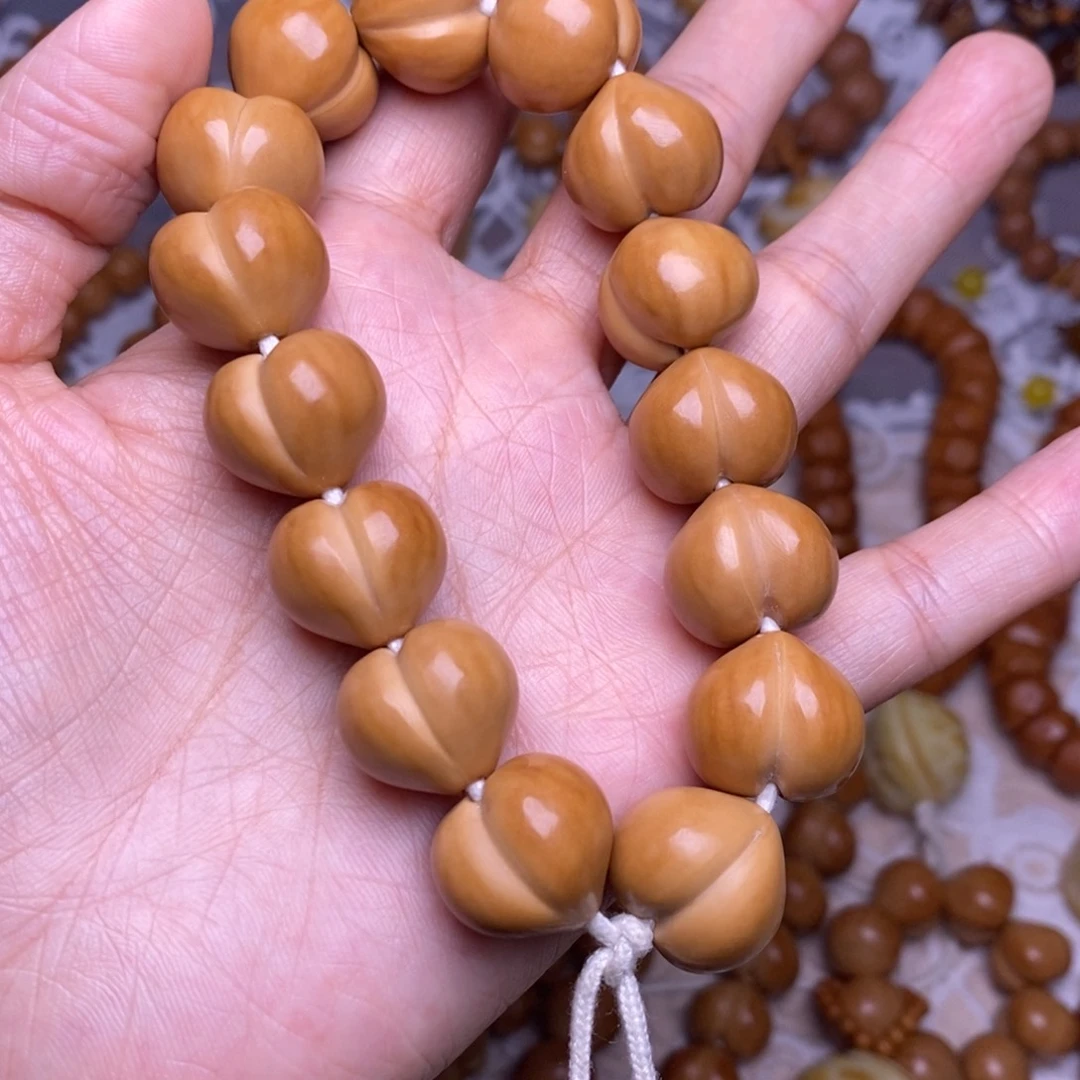 把件猴头核桃一**顺柯基屁桃高定