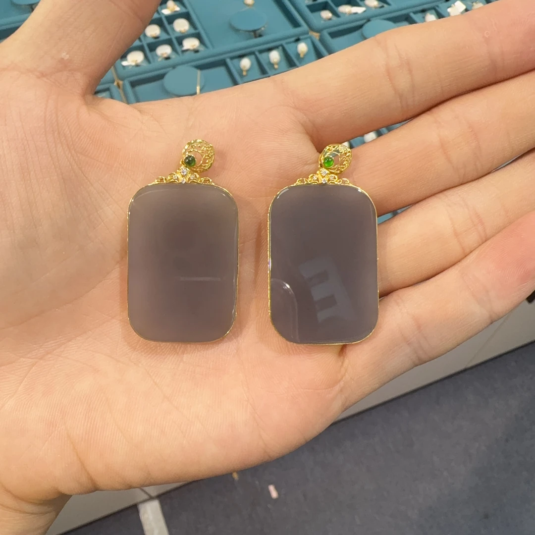 天然和田玉烟紫平安无事牌吊坠多样性发其一hs