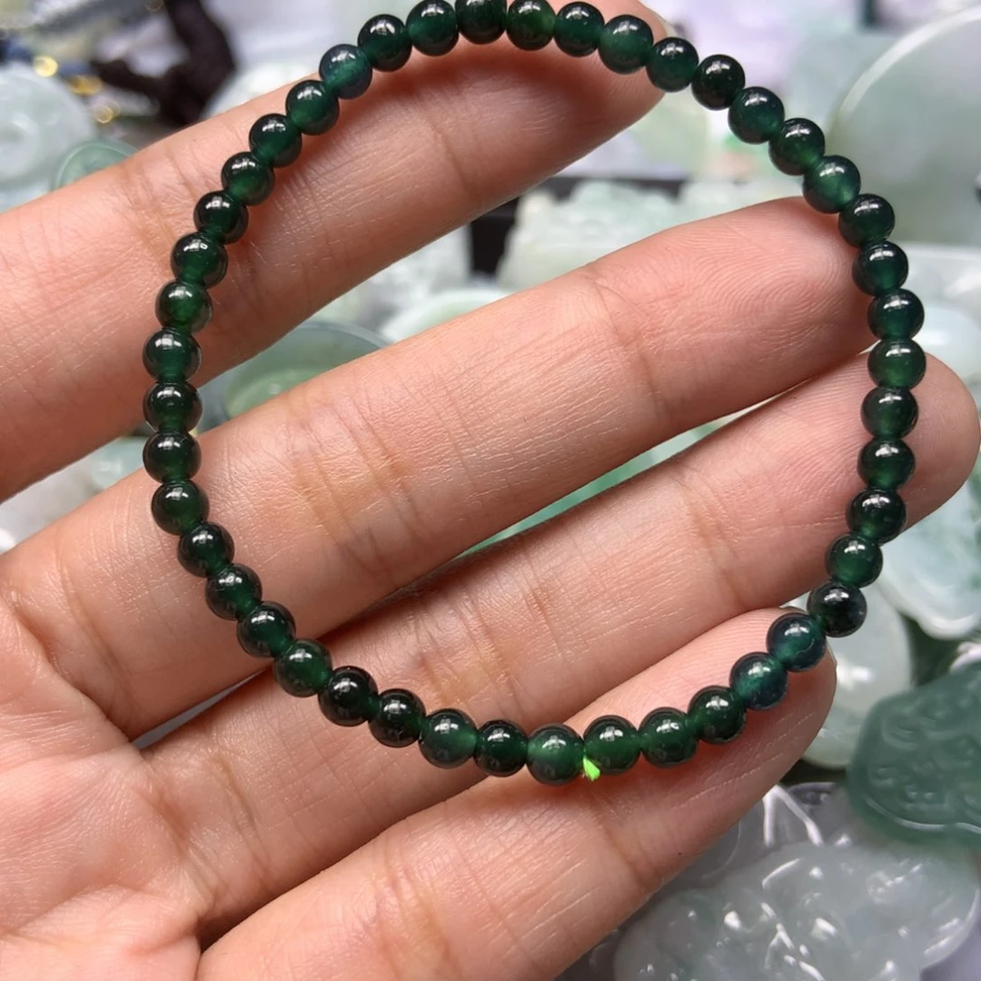 翡翠颈饰未镶嵌天然翡翠