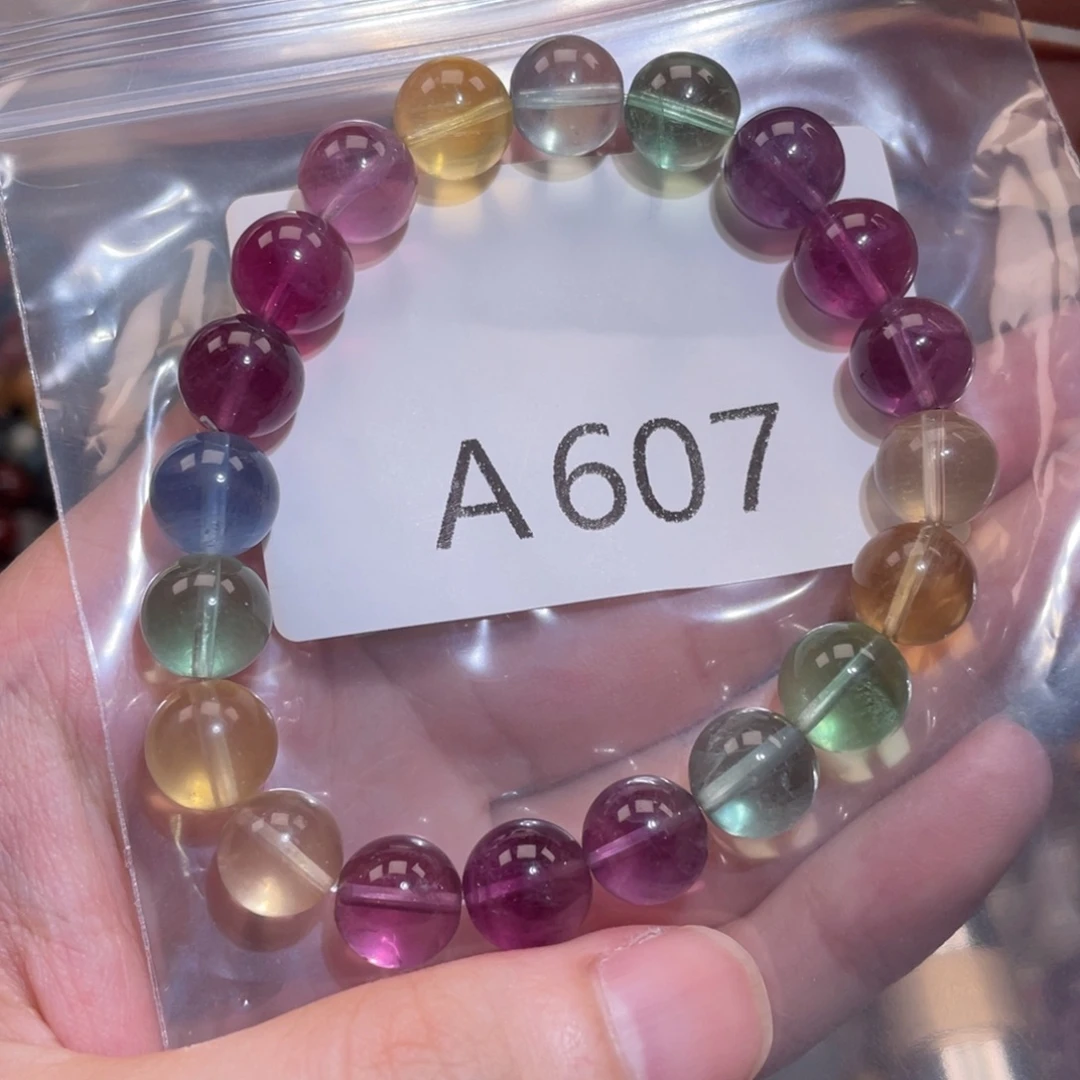 未镶嵌水晶手链10