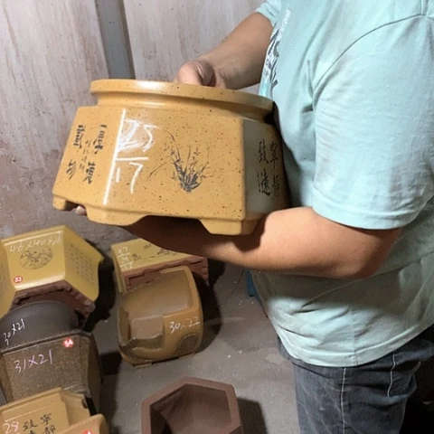 紫砂花盆手工艺品
